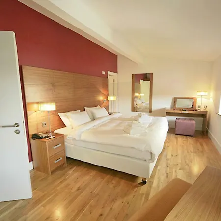 Castlemartyr By Interhome *